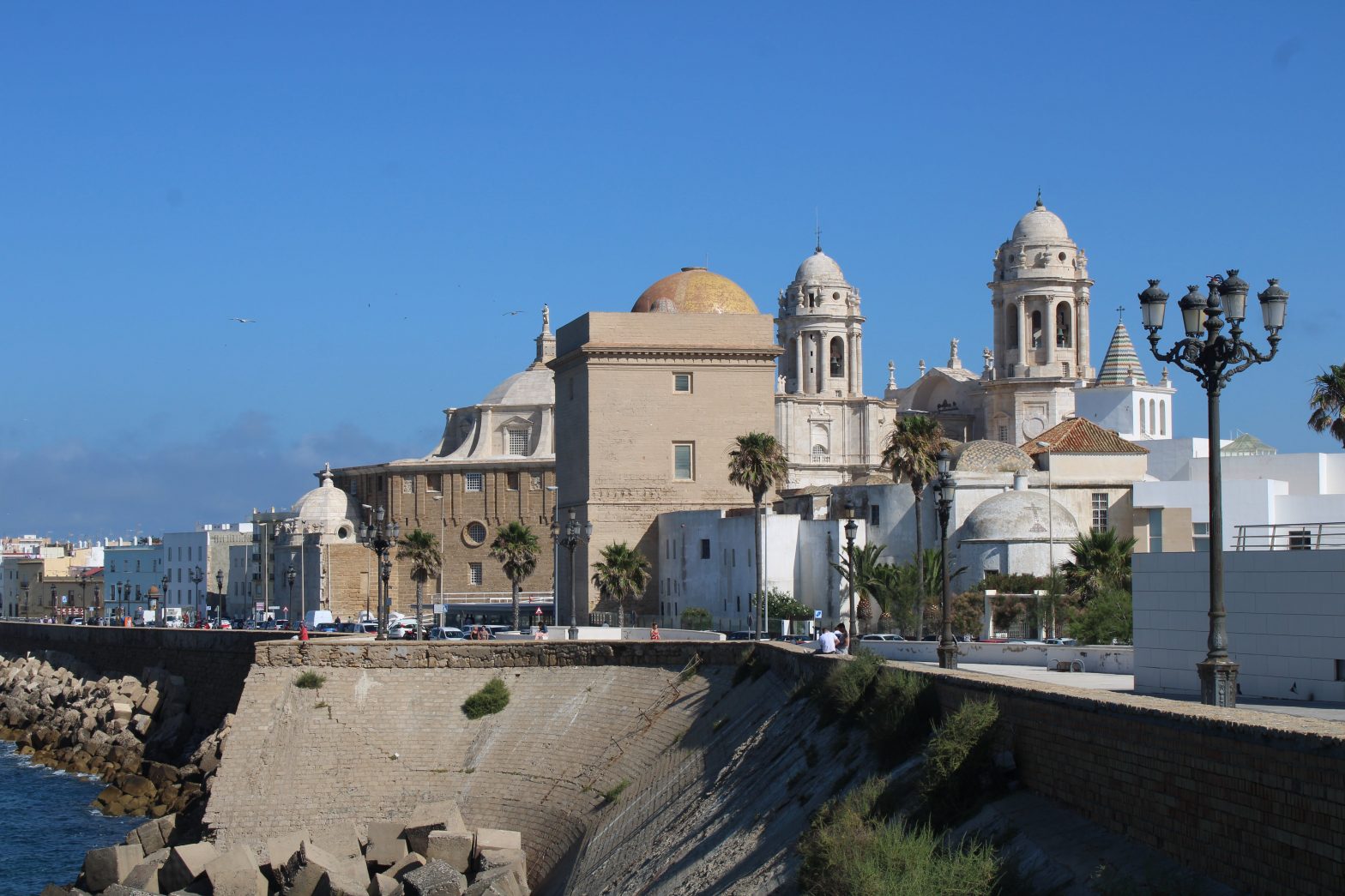 Vistas de Cádiz ciudad y de la bahía